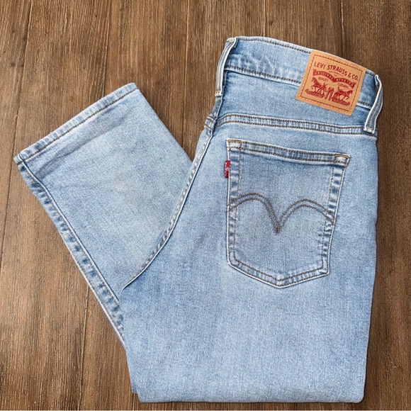 LEVI'S Wedgie Straight Leg High Rise Distressed Torn Blue Jeans Ankle - Picture 4 of 13